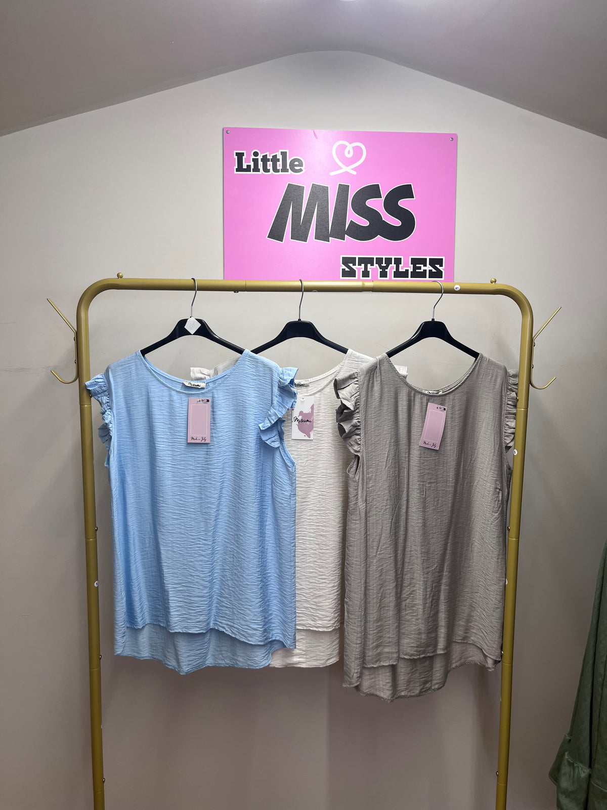 Button back tops