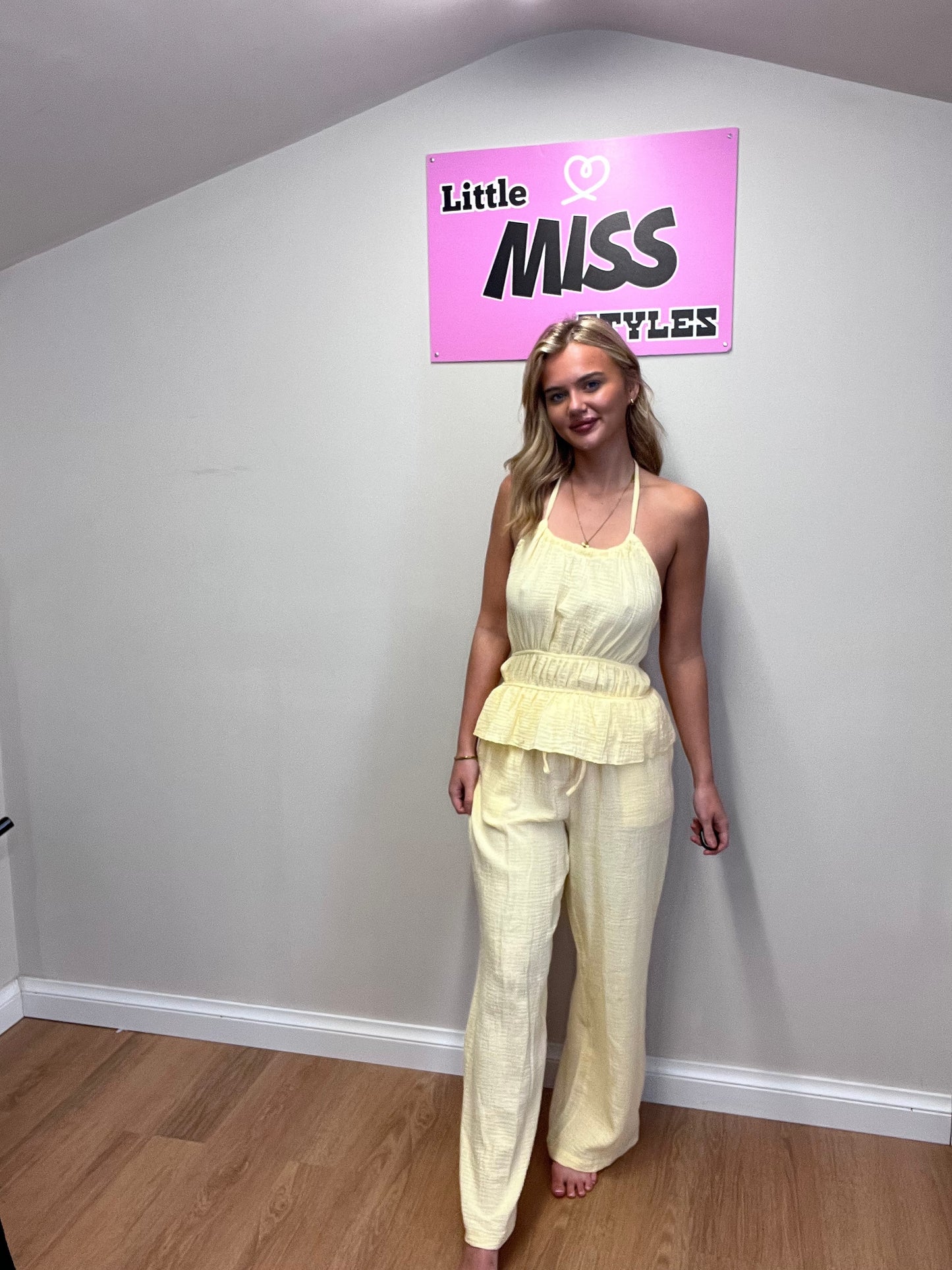 Cheesecloth trousers set. Click for colour