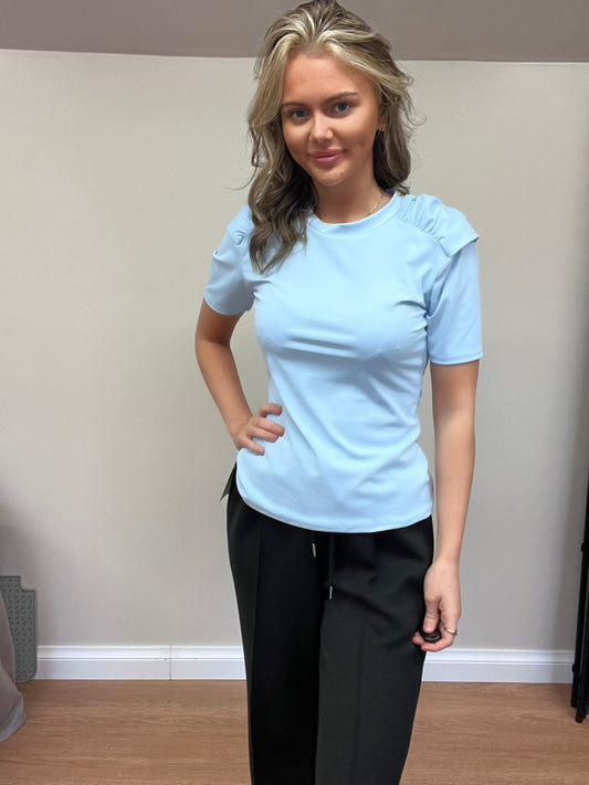 Scrunched shoulder basic tee