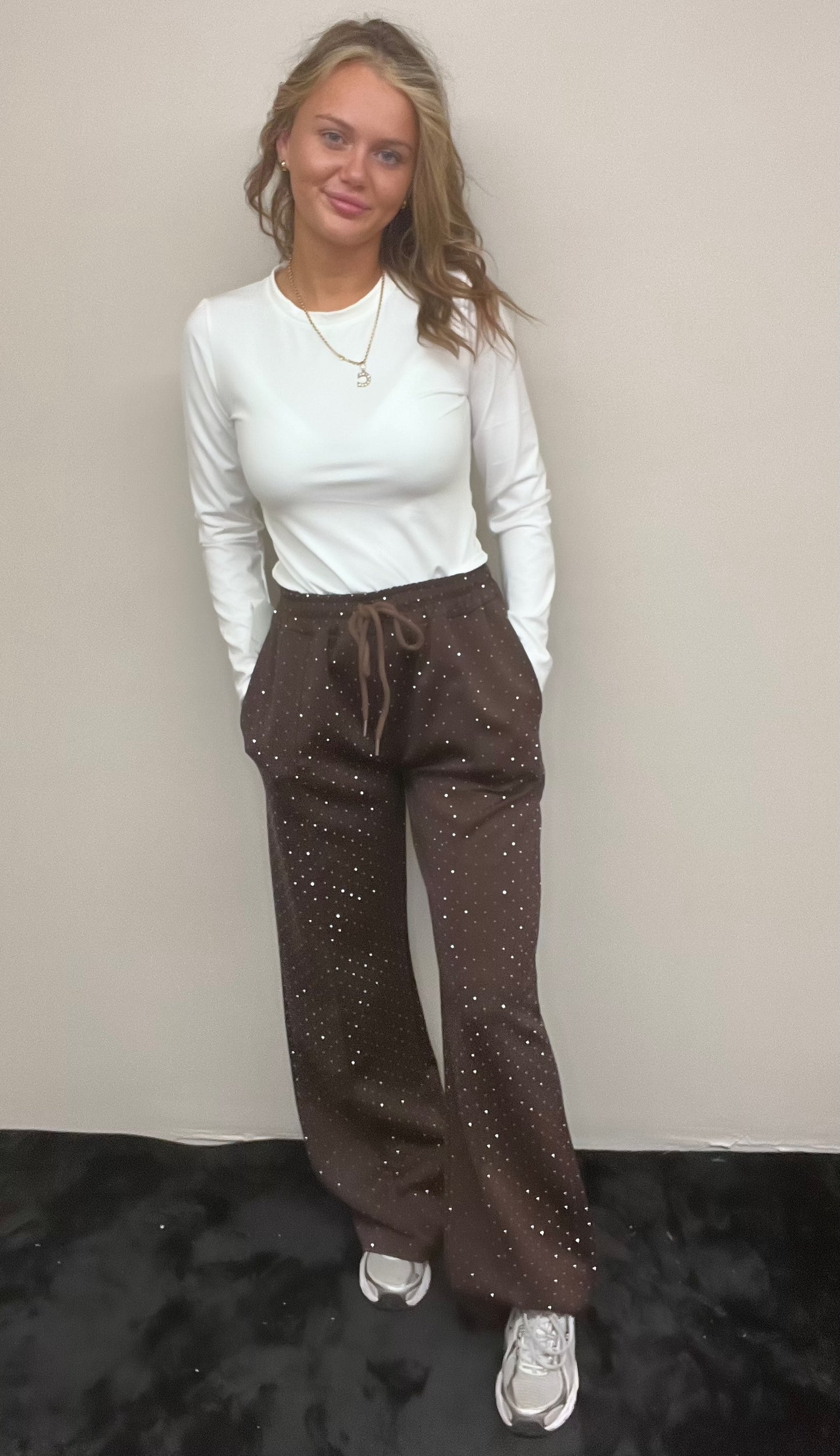 Sparkle wide leg jogger