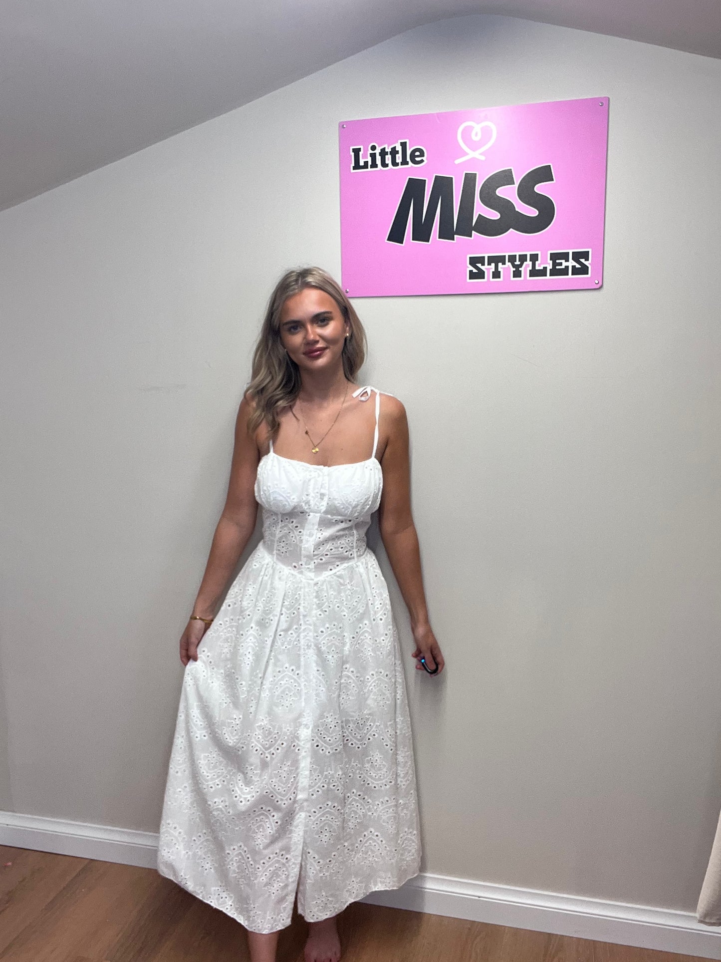 White embroidery unglazed dress